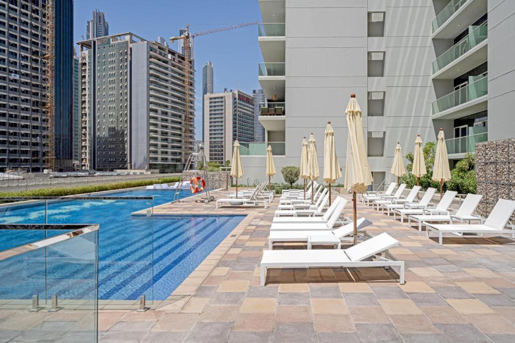 Alluring 1 Bd Apartment In Business Bay With Burj Khalifa View Dubái Exterior foto